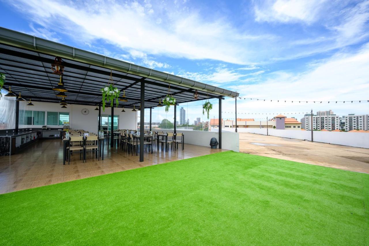 Cozy Resort Pattaya Exterior foto